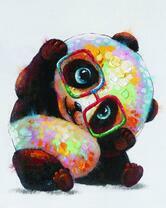 Малыш панда в очках